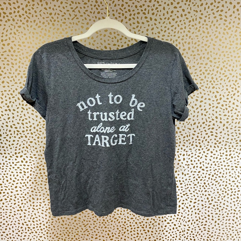 Closet Cleanout✨ Fifth Sun T-Shirt (Size L)